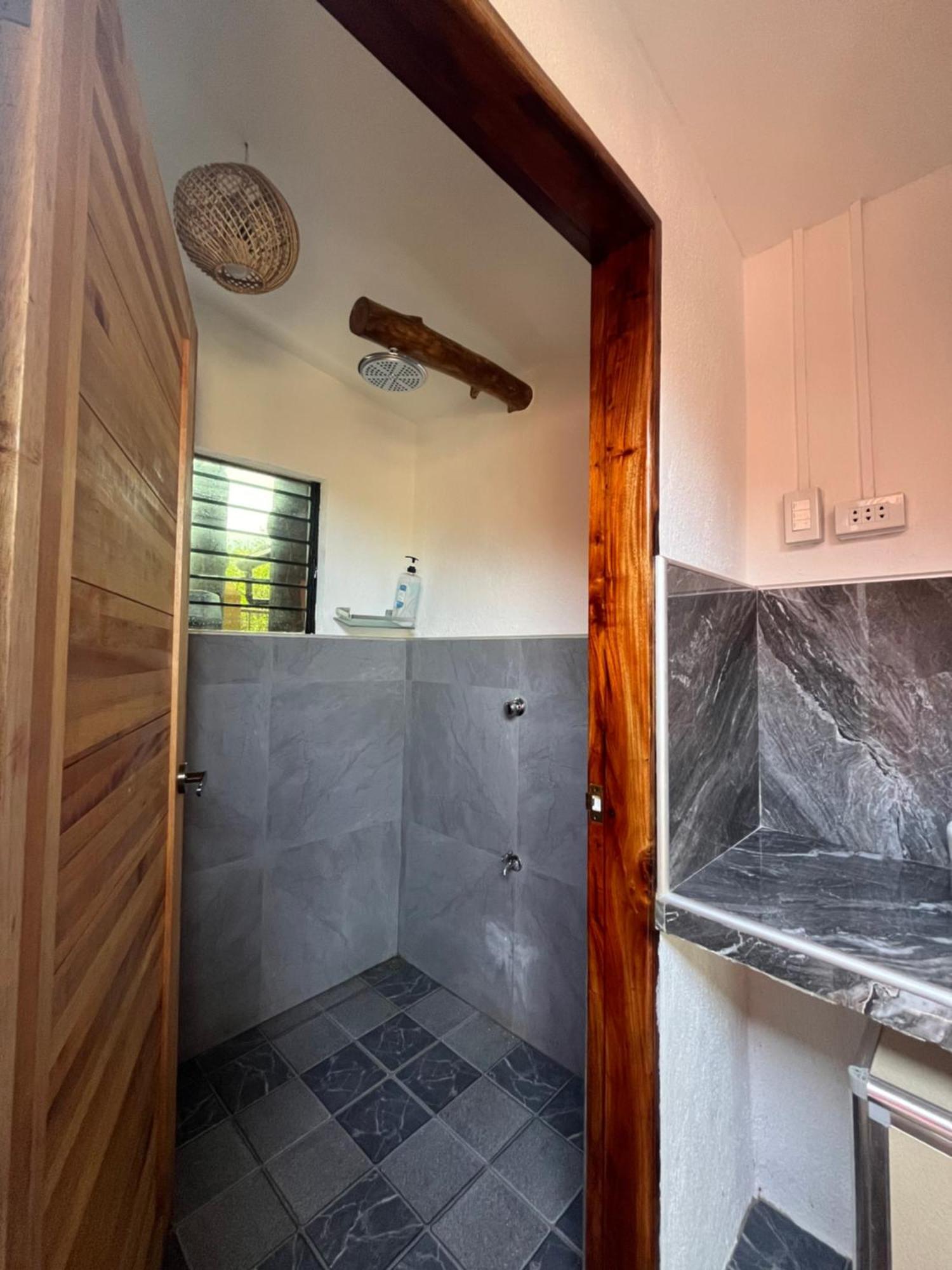 Saschasplace Premium Rooms Siquijor Exterior foto